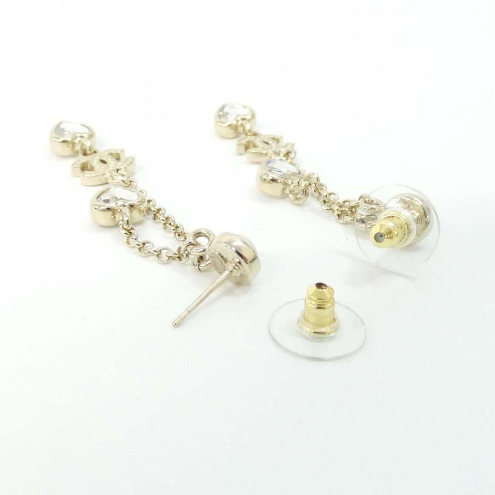 CHANEL White Earrings - Picture 3 of 3